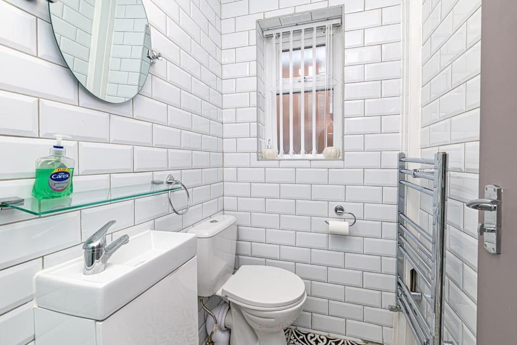 3 Bedroom Holiday House Liverpool Eksteriør billede